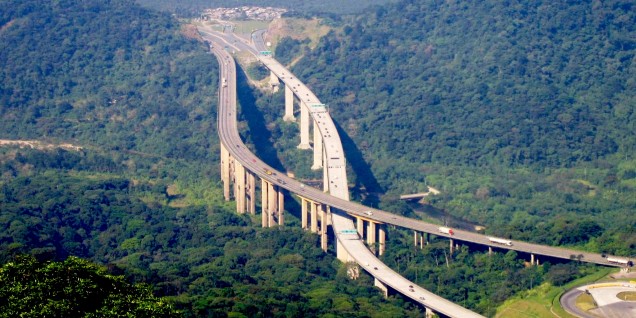 Rodovia_dos_Imigrantes_1